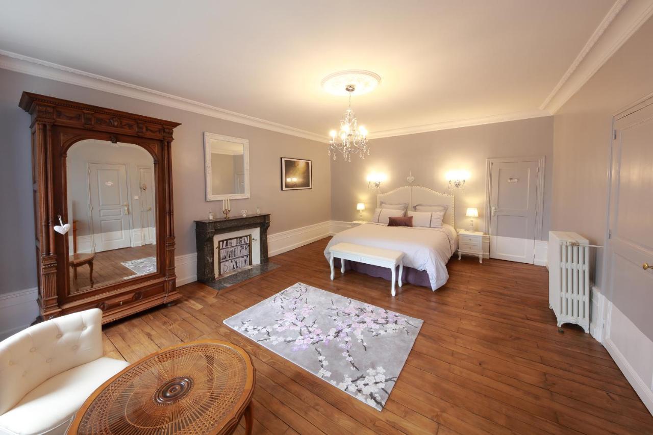 La Loge Des Fees Bed & Breakfast Latille Luaran gambar