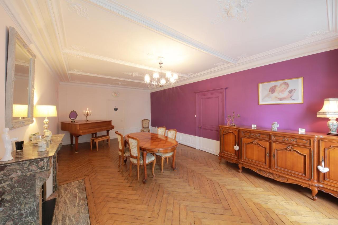 La Loge Des Fees Bed & Breakfast Latille Luaran gambar